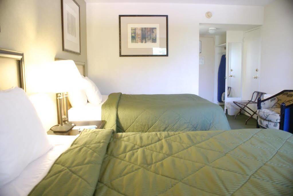 Comfort Inn & Suites Pittsburgh Gibsonia Extérieur photo