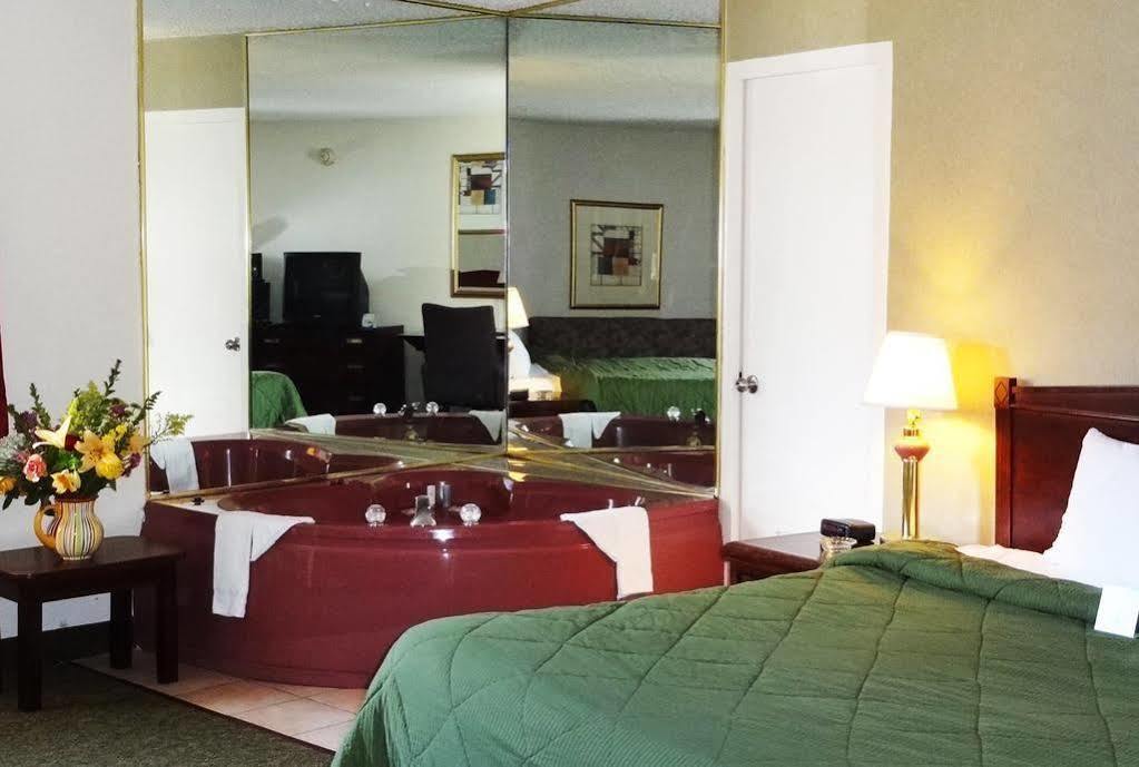 Comfort Inn & Suites Pittsburgh Gibsonia Extérieur photo