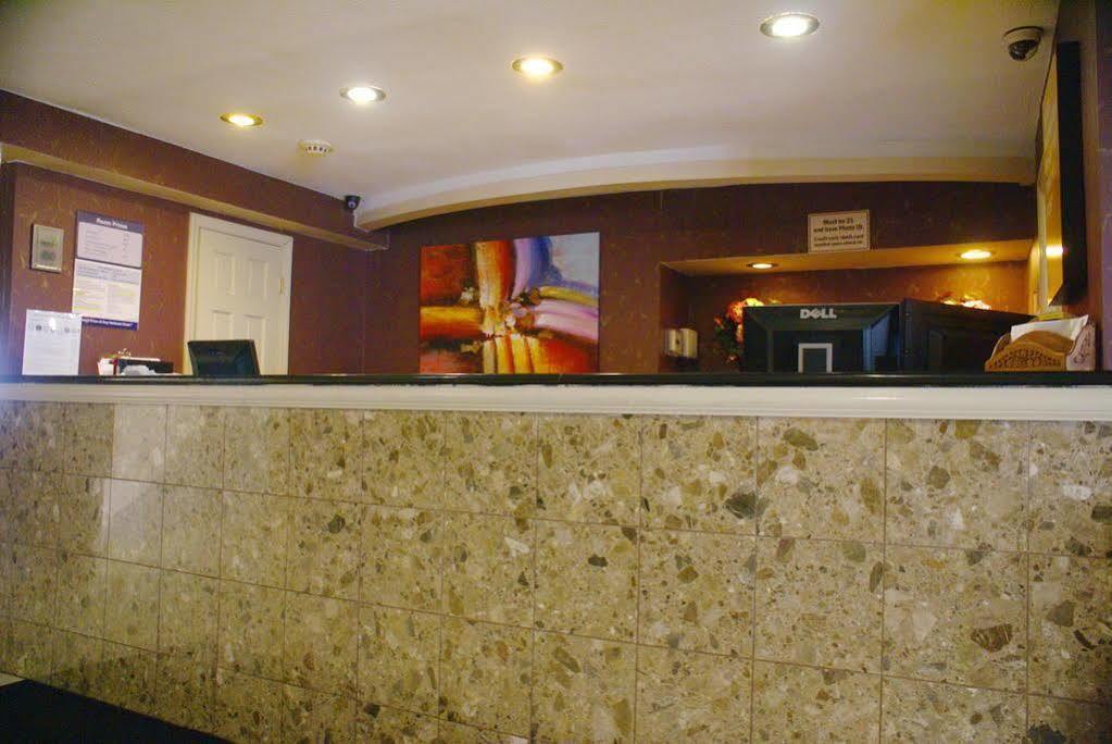 Comfort Inn & Suites Pittsburgh Gibsonia Extérieur photo
